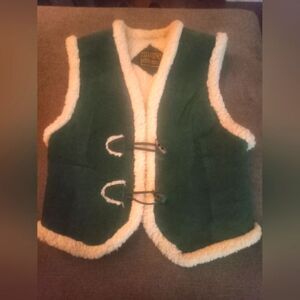 🤠Clean Lines Classics By Levad Fashion Leather & Faux Fur Vest Size Medium